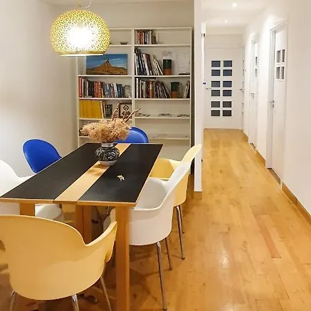 At Compania 100 M2 2 Wc Apartment