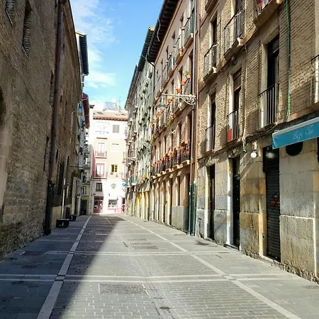 At Compania 100 M2 2 Wc Pamplona