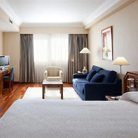 Hotel Nh Iruña Park 4*