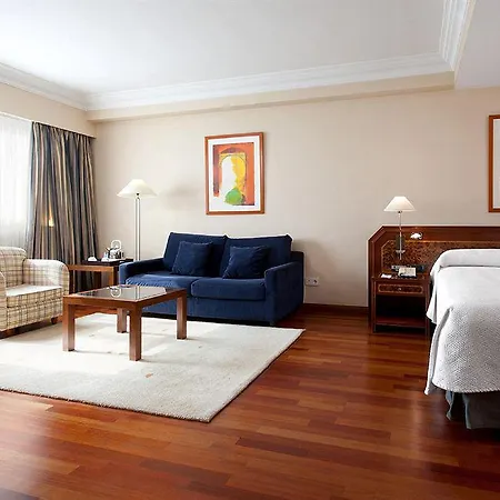 Hotel Nh Iruña Park 4*