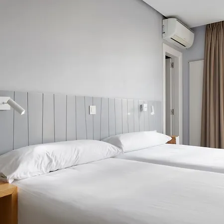 Avenida Hotel 3*