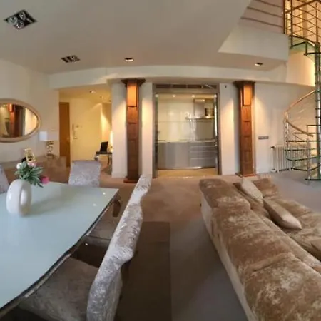 Apartment Lujoso Duplex En La Plaza Del Ayuntamiento *