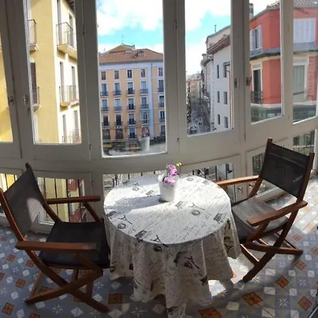 Lujoso Duplex En La Plaza Del Ayuntamiento *