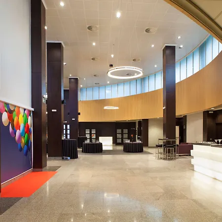 Hotel Nh Iruña Park