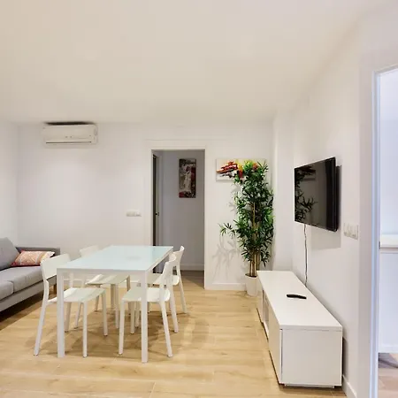 Apartment Apartamento En Clinica Universitaria Y Hospitales *