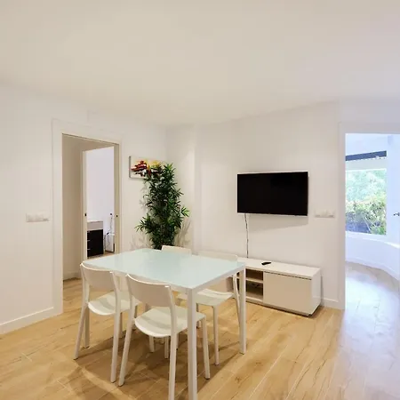 Apartamento En Clinica Universitaria Y Hospitales