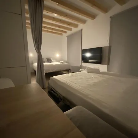 Tuapartamento Lofts Lindapamplona Apartment Pamplona