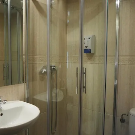 Pensión Acella 5*