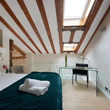 Tuapartamento Boutique - Plaza Del Castillo Apartment Pamplona
