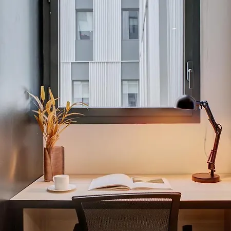 Estudios Y Modernas En Pamplona, Sk *