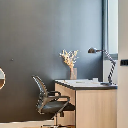 Estudios Y Modernas En Pamplona, Sk *