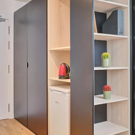 Estudios Y Modernas En Pamplona, Sk Apartment Pamplona