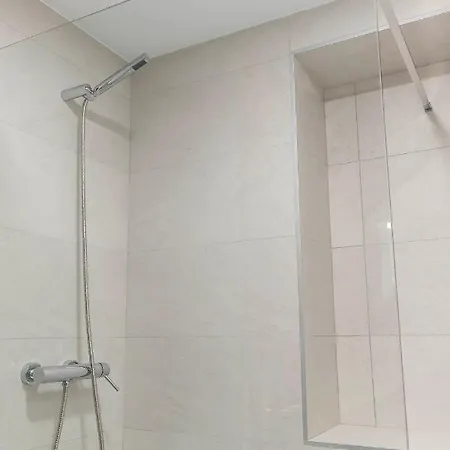 Funcional Y Renovado En Iturrama Apartment *