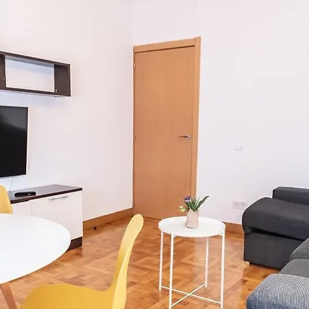 Adaptado Y Comodo En Iturrama *