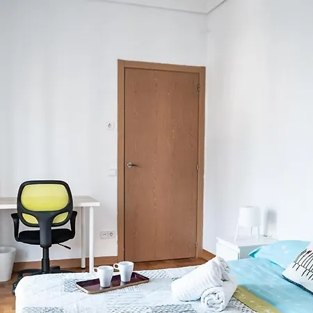 Adaptado Y Comodo En Iturrama Apartment *