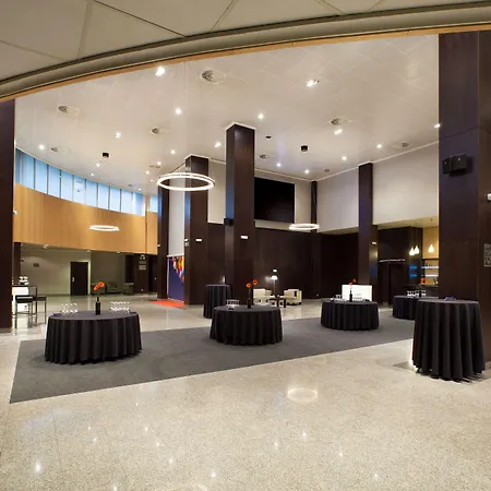 Hotel Nh Iruna Park