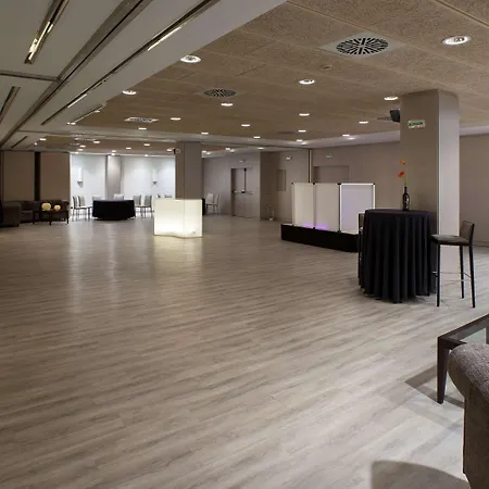 Hotel Nh Iruña Park 4*