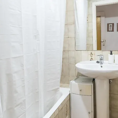 Comodo Y Funcional Apartamento En Iturrama