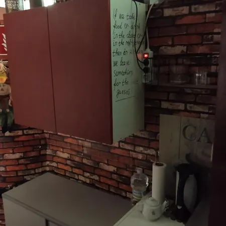 Bajera-loft No Comfortable Con La Verja En La Entrada,,no Lujosa,vieja,sin Reforma, Con Cedula De Habitabilidad Preparada Para Alojamiento No No Hostal No Apartamento El Precio Coincide Con Calidad Y Calificaciones Trato Familiar,como En Tu Cas Apartment Pamplona