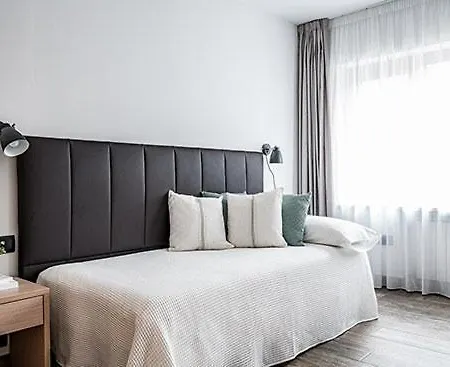 Met Hotel