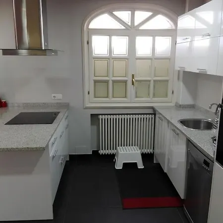 Apartamento Atico En El Centro Uat00614 *