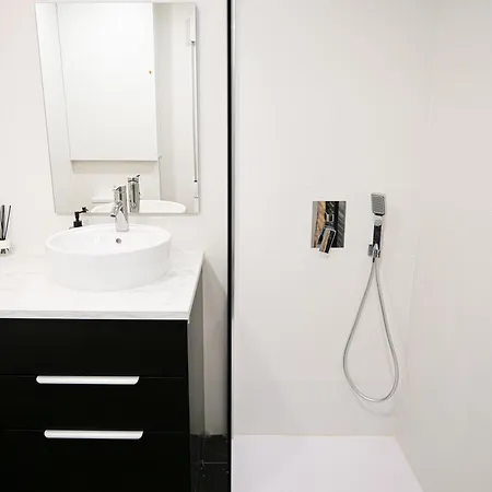 Espacioso En El Centro De Apartamento