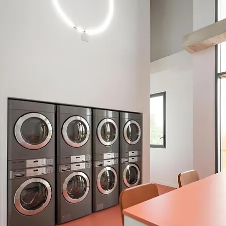 Aparthotel And Coliving Pamplona