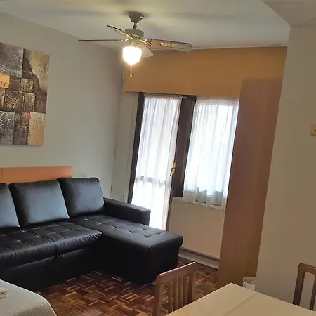 Guest house Pamplonabeds 2*