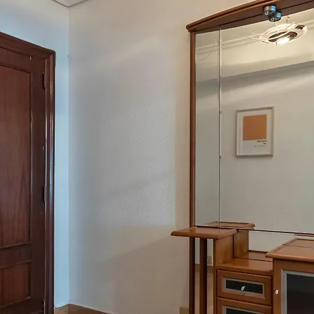Funcional Y Renovado En Iturrama Apartment