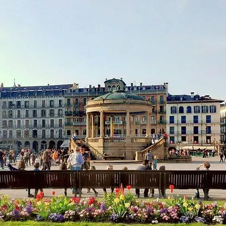 Apartamento Espacioso En El Centro De *