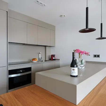 Tuapartamento - Boutique Plaza Del Castillo 29 Apartment Pamplona