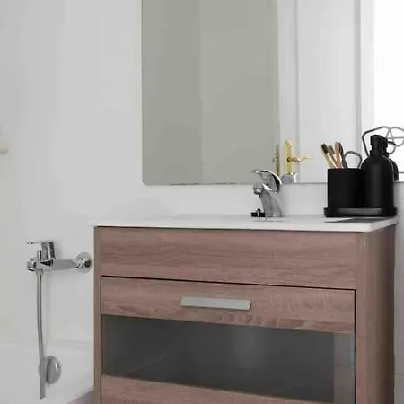 La Nuez By Clabao Pamplona