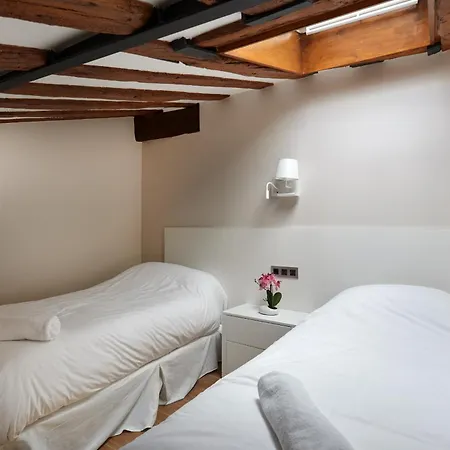 Tuapartamento - Boutique Plaza Del Castillo 29 Apartment *