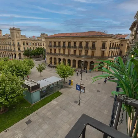 Apartment Tuapartamento - Boutique Plaza Del Castillo 29 *
