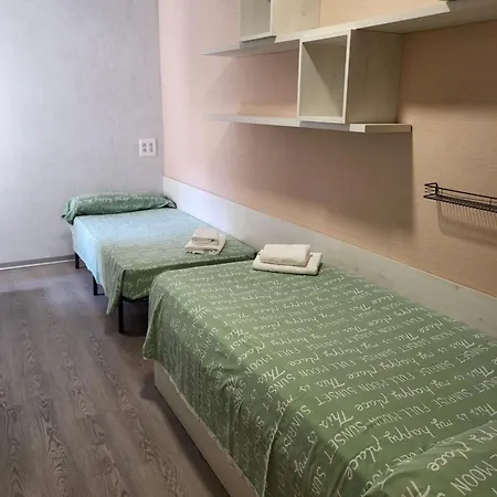 Residencia Larraona Hostel *