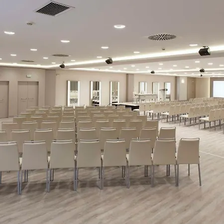 Nh Iruña Park Hotel 4*