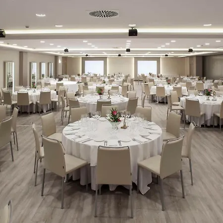 Nh Iruña Park Hotel 4*