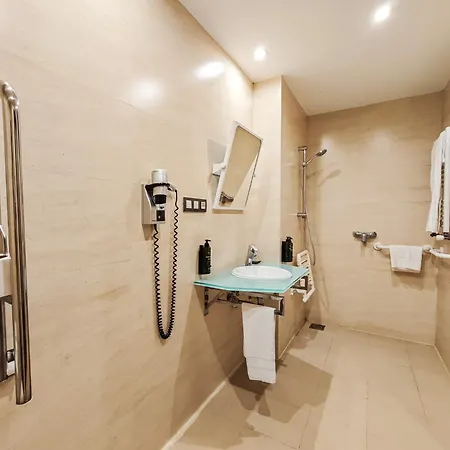 Azz Pamplona Norte 4*
