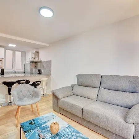 Zure Etxea By Clabao Apartment Pamplona