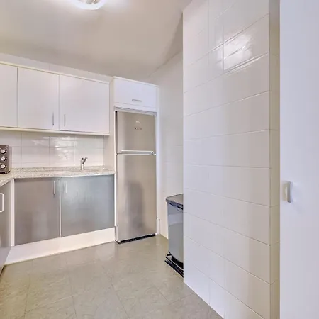 Mendebaldea Hospitales Premium Apartamento *