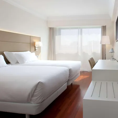 Hotel Nh Iruña Park 4*