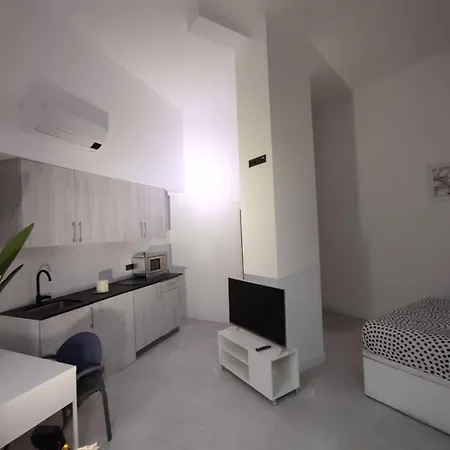 La Colmena By Clabao Pamplona