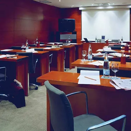 Hotel Ac Ciudad De 4*