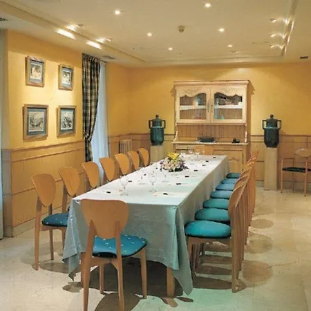 Avenida Hotel 3*