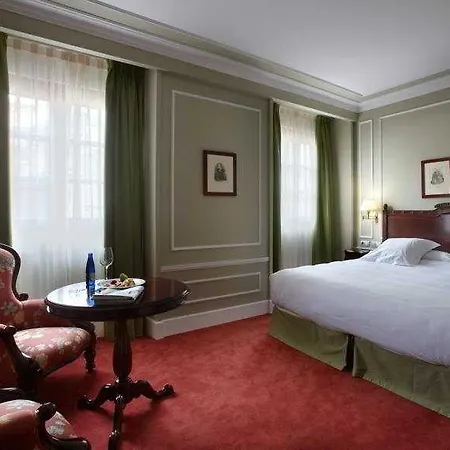 Hotel Palacio Guendulain 4*