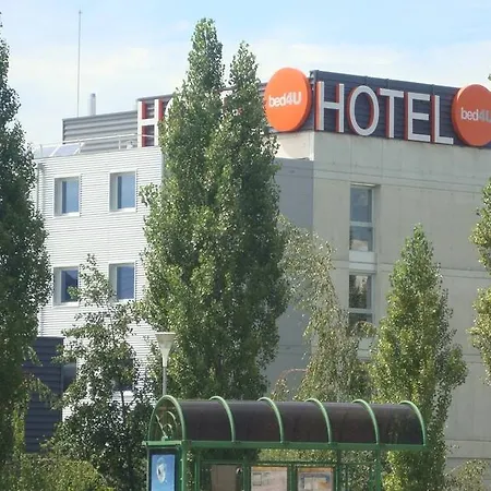 Bed4u Pamplona Hotel