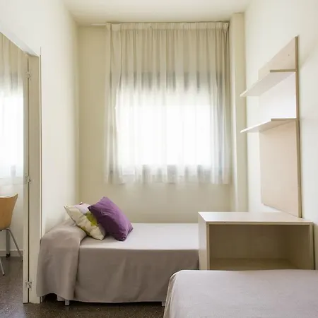 Residencia Universitaria Resa Abedules Apartment