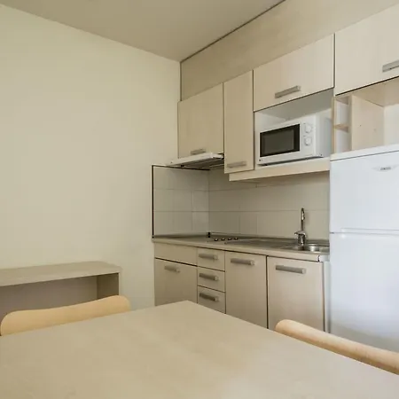 Apartment Residencia Universitaria Resa Abedules *