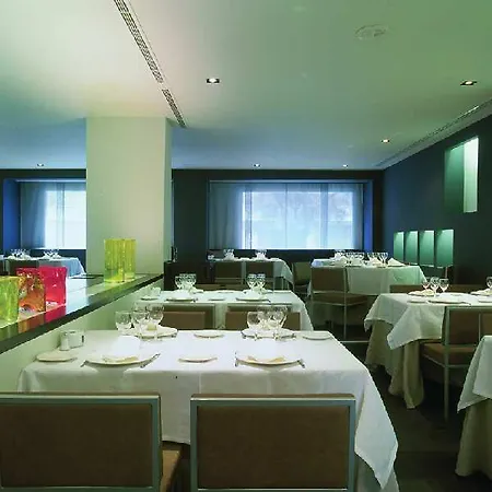 Hotel Ac Ciudad De 4*
