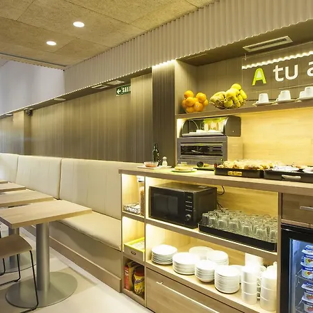 A 2* Pamplona